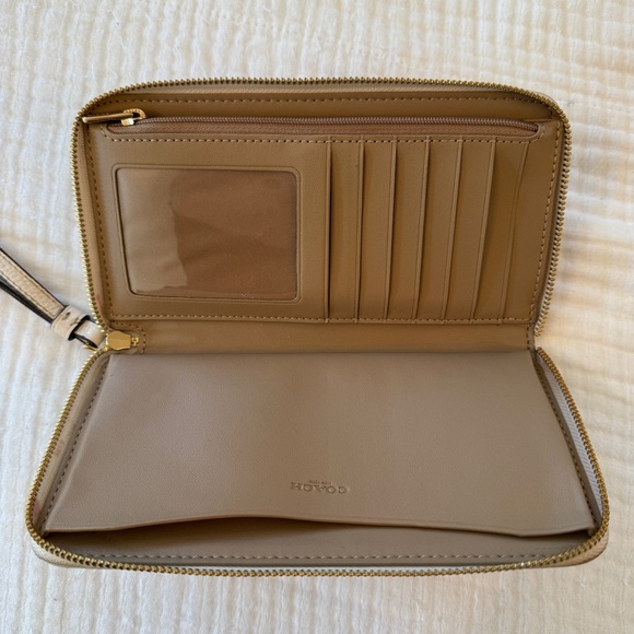 Coach Signature Canvas Bag & Matching Wallet Set - Picture 8 of 10